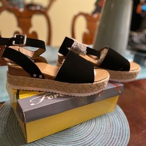 Forever sandals